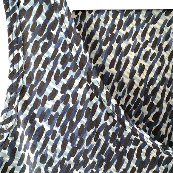 BURBERRY BRIT | NWOT PURE SILK V-NECK TANK TOP BLOUSE NAVY BLUE & WHITE | MEDIUM - Picture 3 of 7